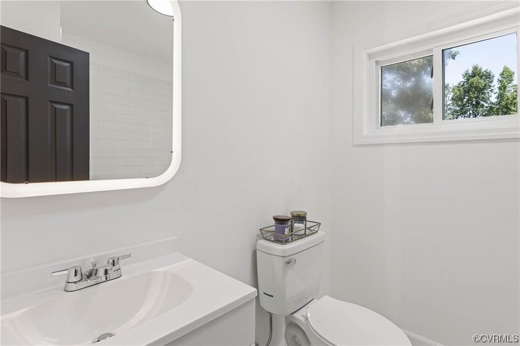 8913 Squirrel Level Road Petersburg, VA 23803 - Photo 13 of 22 Gallery Image 13