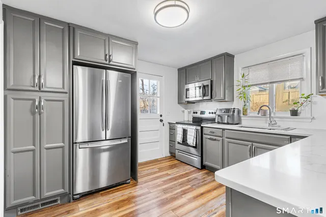 $599,000 | 12 Sention Avenue, Norwalk, CT 06850