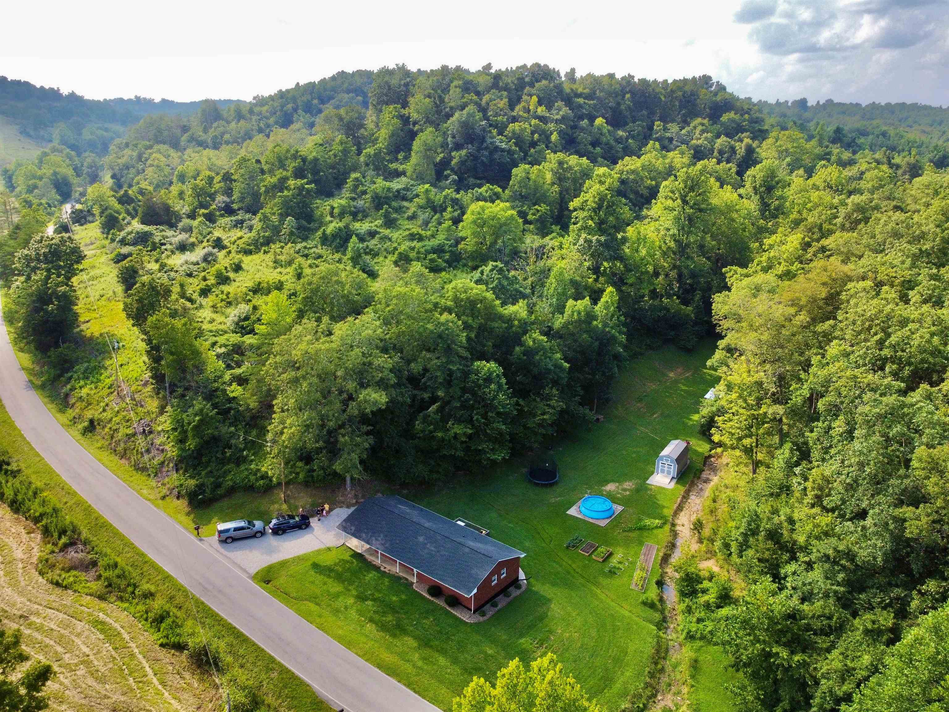 24435 Bolts Fork Road Rush, KY 41168 - Photo 3 of 31