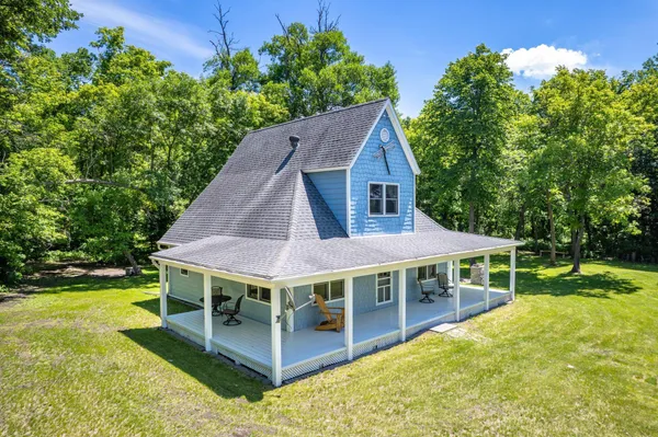 $875,000 | 37598 2nd Star Isle, Dent, MN 56528