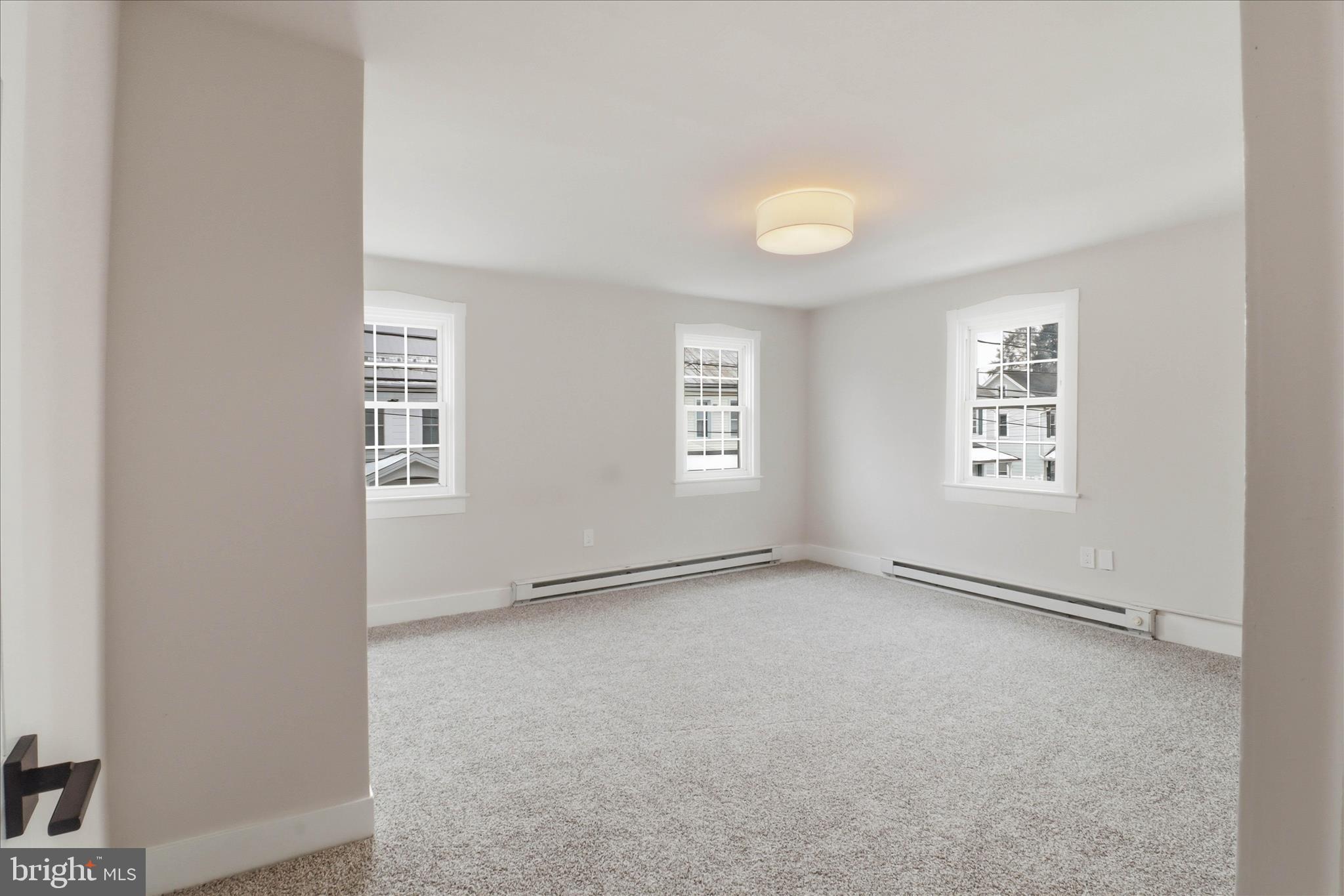 146 North Cedar Street Lititz, PA 17543 - Photo 13 of 58