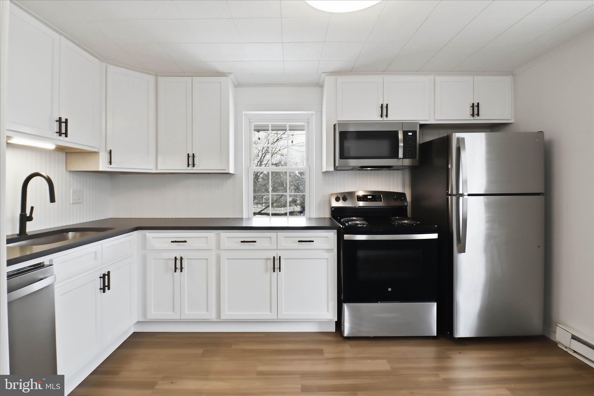 146 North Cedar Street Lititz, PA 17543 - Photo 20 of 58