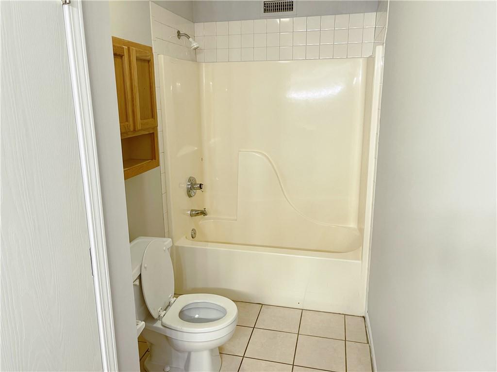 6410 Decatur Commons Indianapolis, IN 46221 - Photo 10 of 15