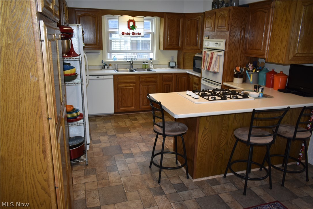 1098 Cambridge Road Coshocton, OH 43812 - Photo 3 of 34 Gallery Image 3