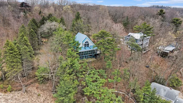 $775,000 | 27901 Shorewood Drive, Covert, MI 49043