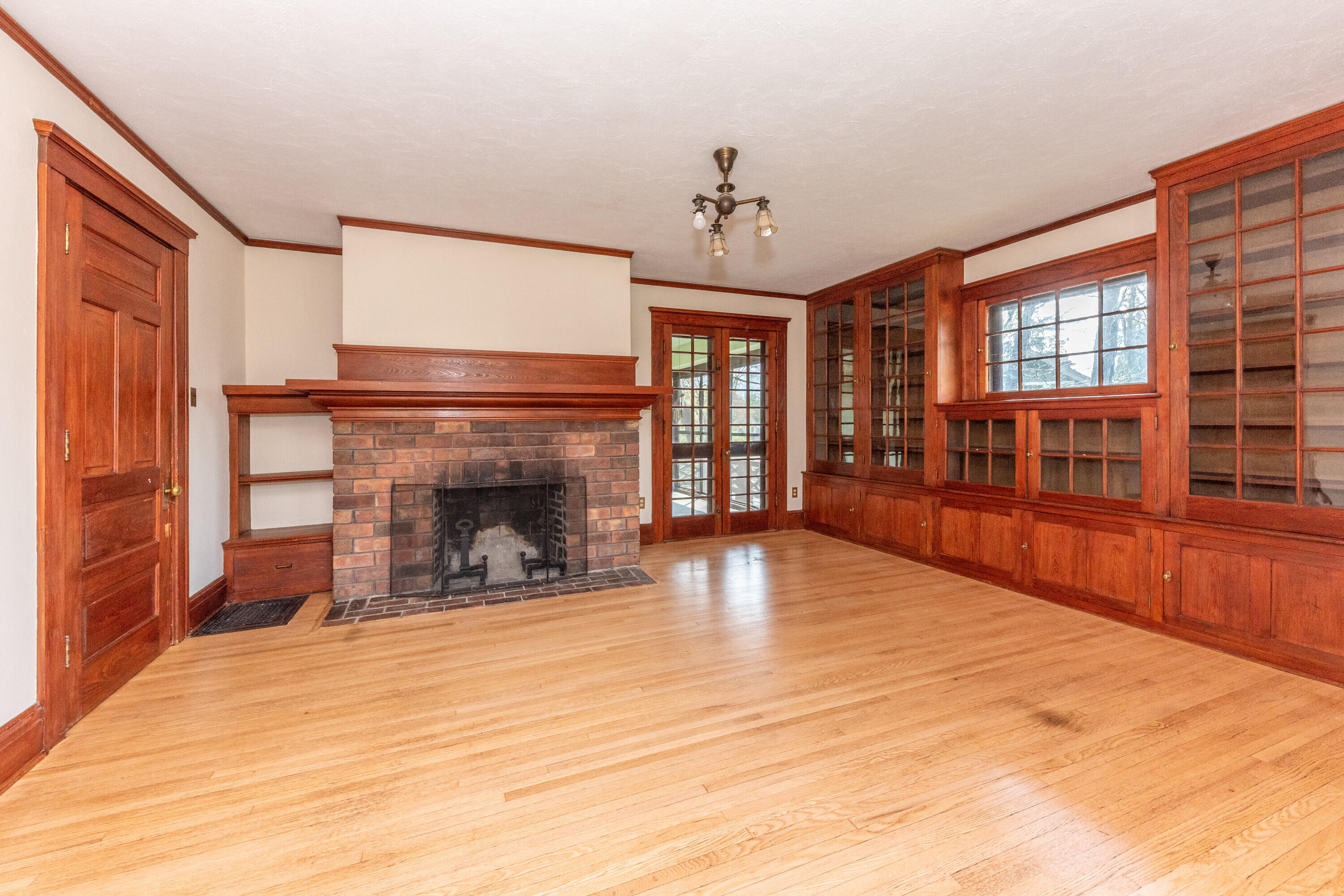 1930 Cambridge Road Ann Arbor, MI 48104 - Photo 25 of 59 Bedroom 2