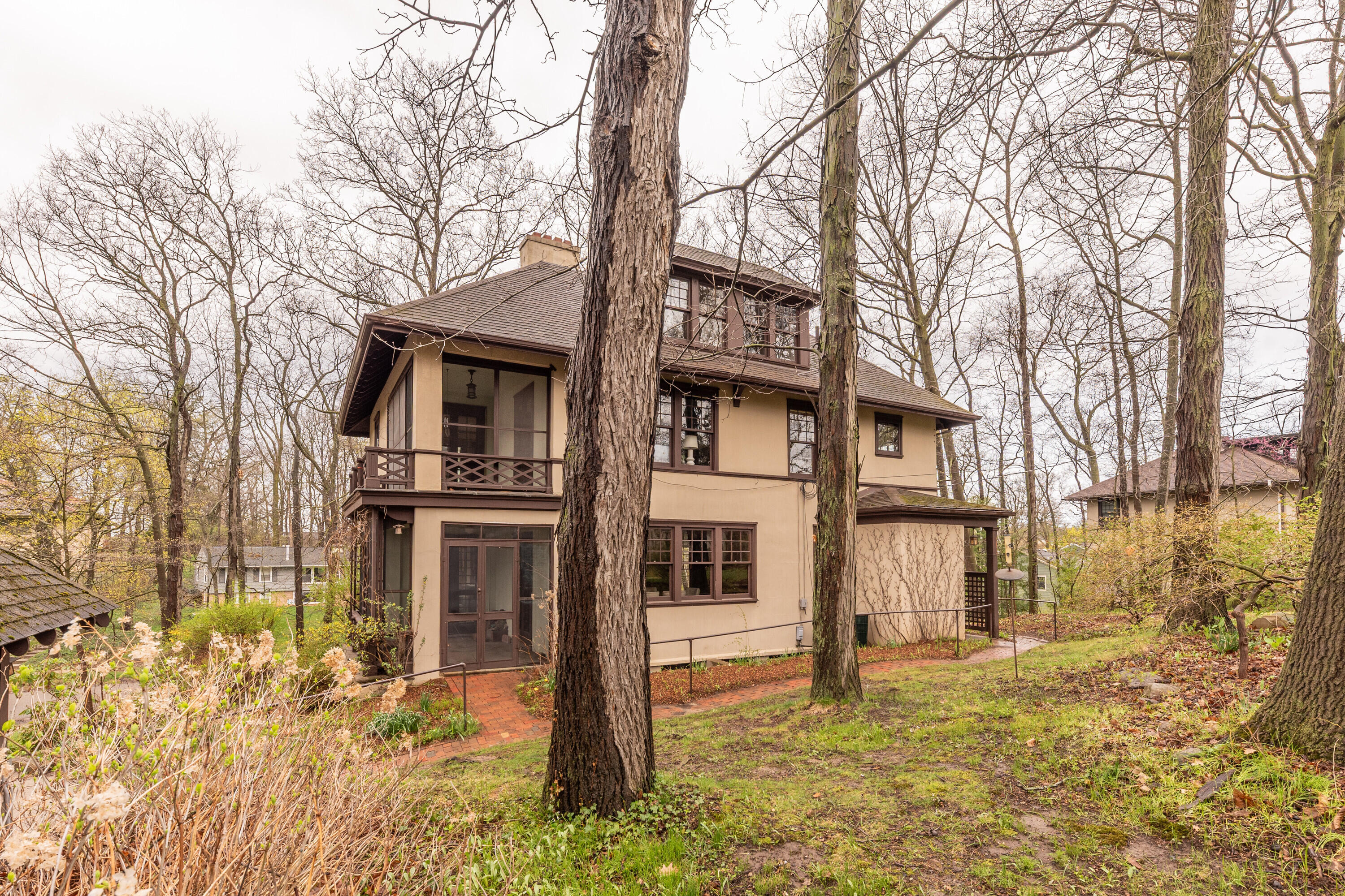 1930 Cambridge Road Ann Arbor, MI 48104 - Photo 50 of 59 Back