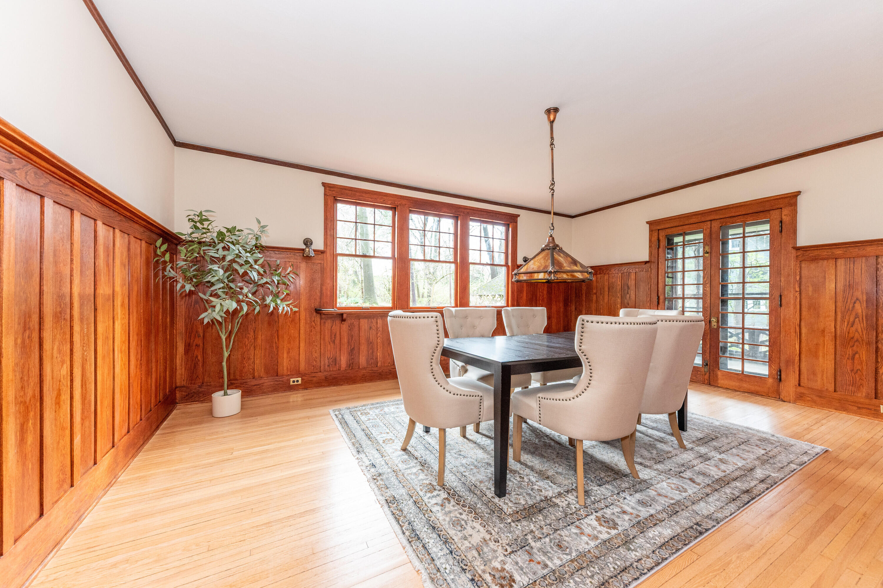 1930 Cambridge Road Ann Arbor, MI 48104 - Photo 9 of 59 Dining Room