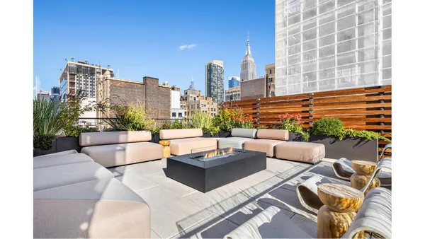 $4,650,000 | 215 West 28th Street, Unit 15A | Chelsea