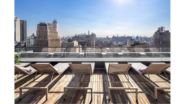 $4,650,000 | 215 West 28th Street, Unit 15A | Chelsea