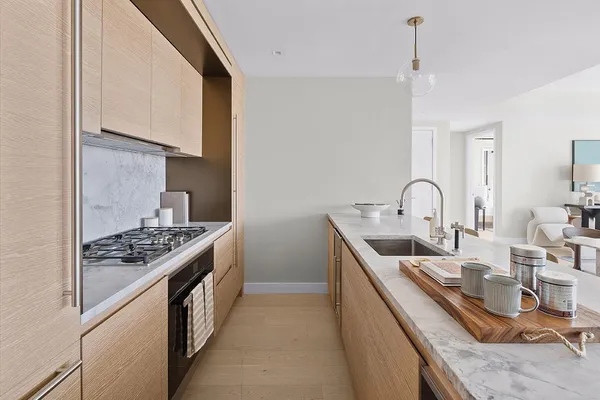 $4,650,000 | 215 West 28th Street, Unit 15A | Chelsea