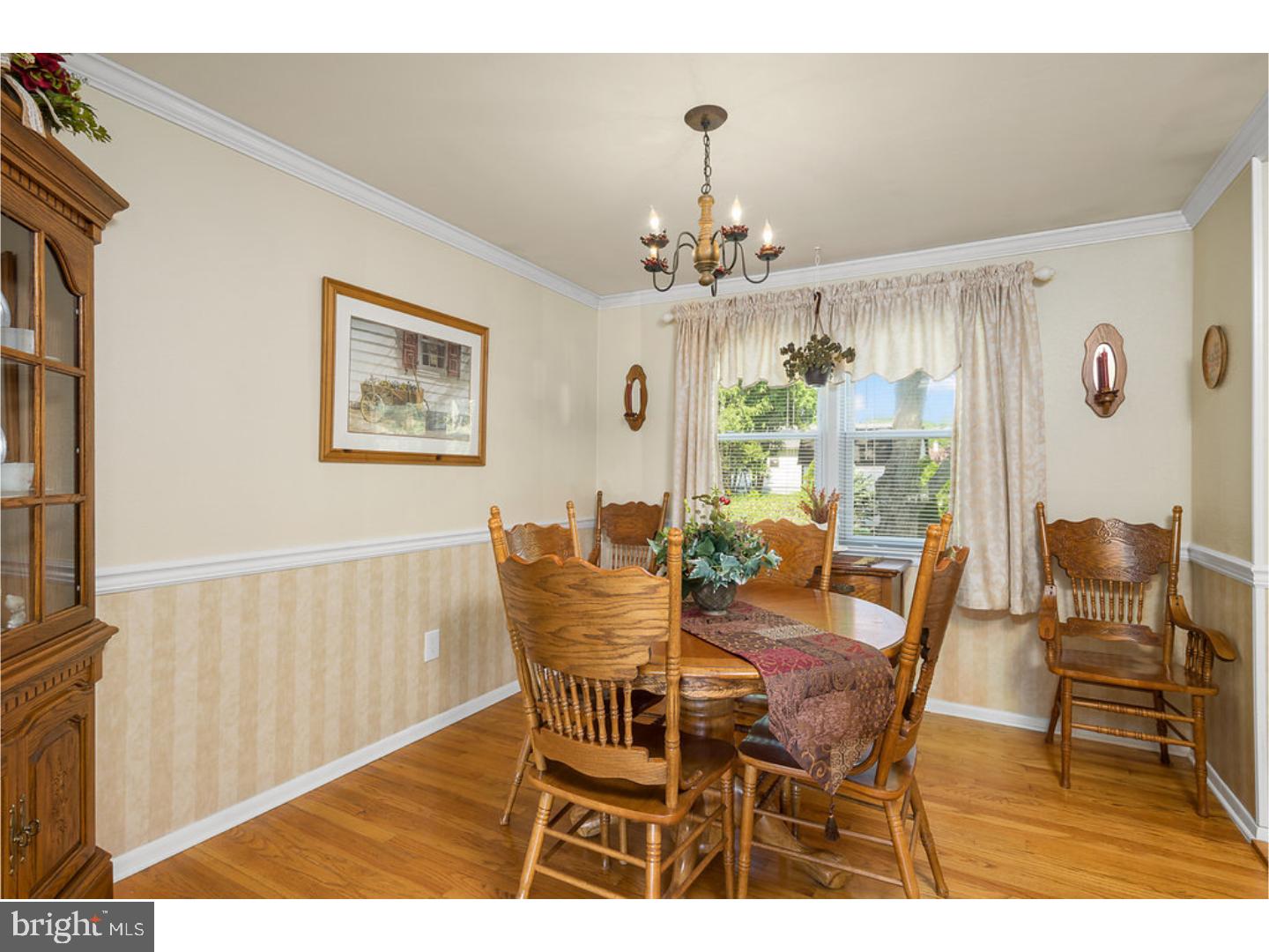 17 Maitland Road Hamilton, NJ 08620 - Photo 4 of 24
