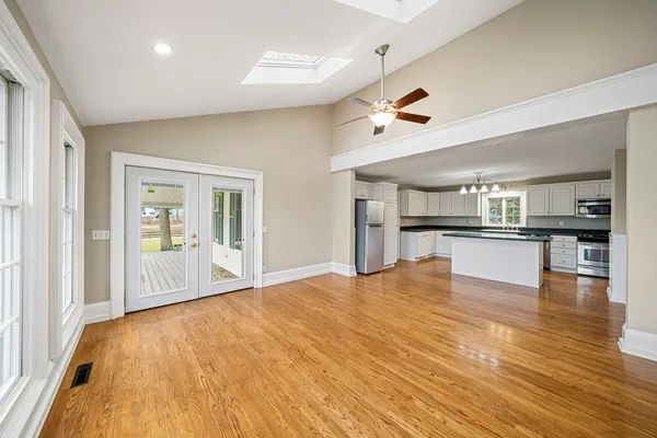 $687,500 | 16645 Lasher Road, Hinckley, IL 60520