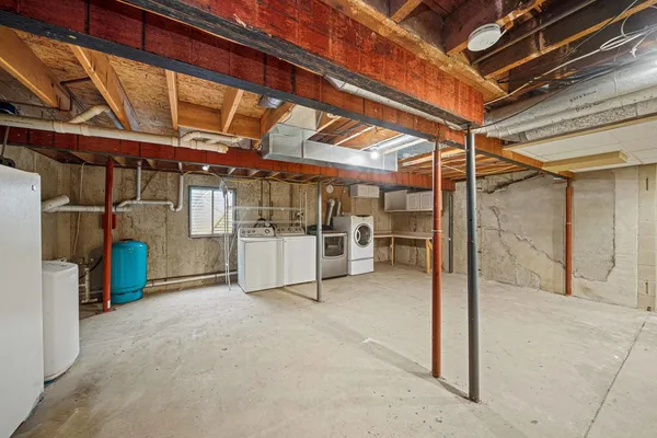 $687,500 | 16645 Lasher Road, Hinckley, IL 60520