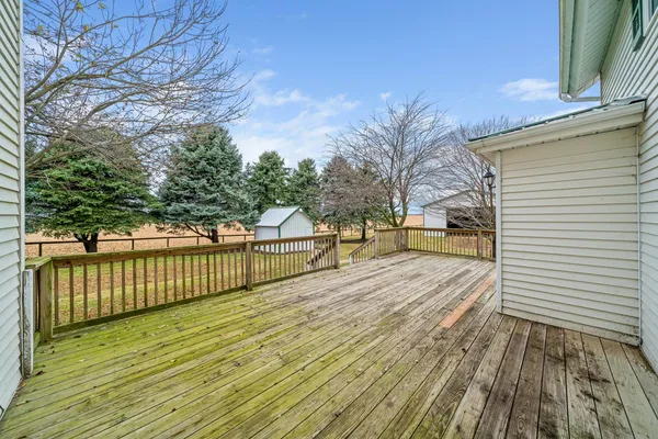 $687,500 | 16645 Lasher Road, Hinckley, IL 60520