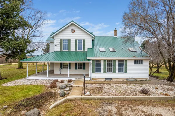 $687,500 | 16645 Lasher Road, Hinckley, IL 60520