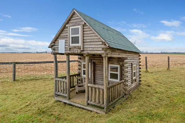 $687,500 | 16645 Lasher Road, Hinckley, IL 60520