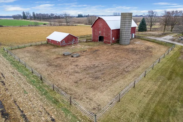 $687,500 | 16645 Lasher Road, Hinckley, IL 60520