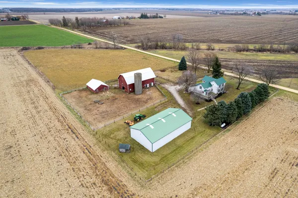 $687,500 | 16645 Lasher Road, Hinckley, IL 60520