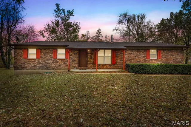 $224,400 | 2920 Highway 221, Doe Run, MO 63637