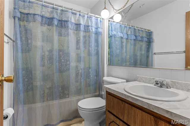 $224,400 | 2920 Highway 221, Doe Run, MO 63637