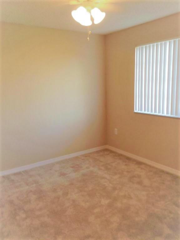 4175 Haverhill Road, Unit 920 West Palm Beach, FL 33417 - Photo 5 of 11 4175rm (2)