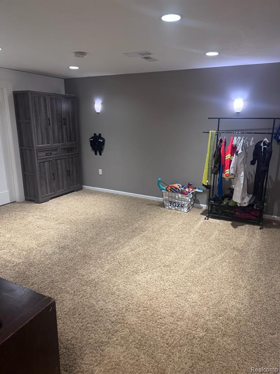 1816 Acorn Valley Drive Howell, MI 48855 - Photo 32 of 35