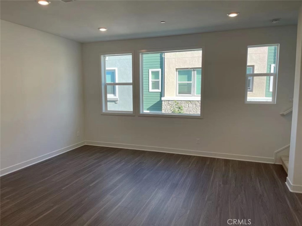 455 Palermo Lake Forest, CA 92630 - Photo 3 of 14