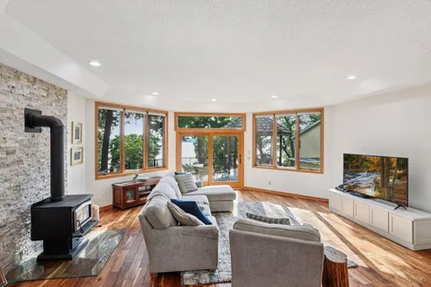 $1,695,000 | 2960 Highland Court, Mound, MN 55364