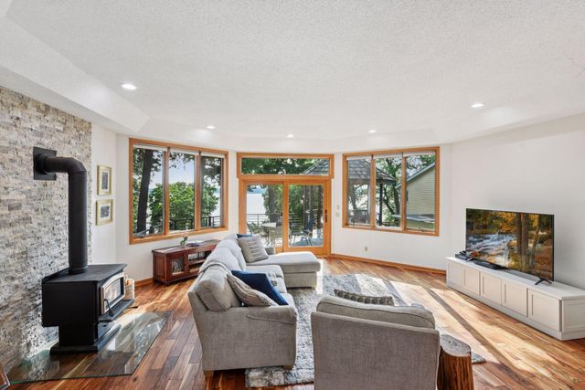 $1,600,000 | 2960 Highland Court, Mound, MN 55364