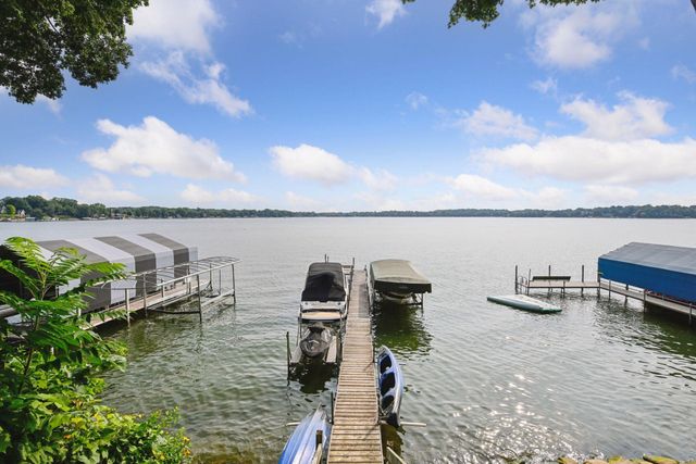 $1,600,000 | 2960 Highland Court, Mound, MN 55364