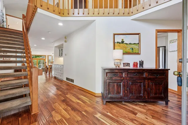 $1,600,000 | 2960 Highland Court, Mound, MN 55364