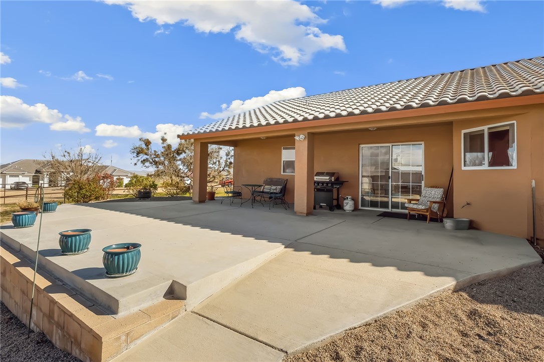 2205 East Cactus Wren Road Kingman, AZ 86409 - Photo 39 of 68 Patio