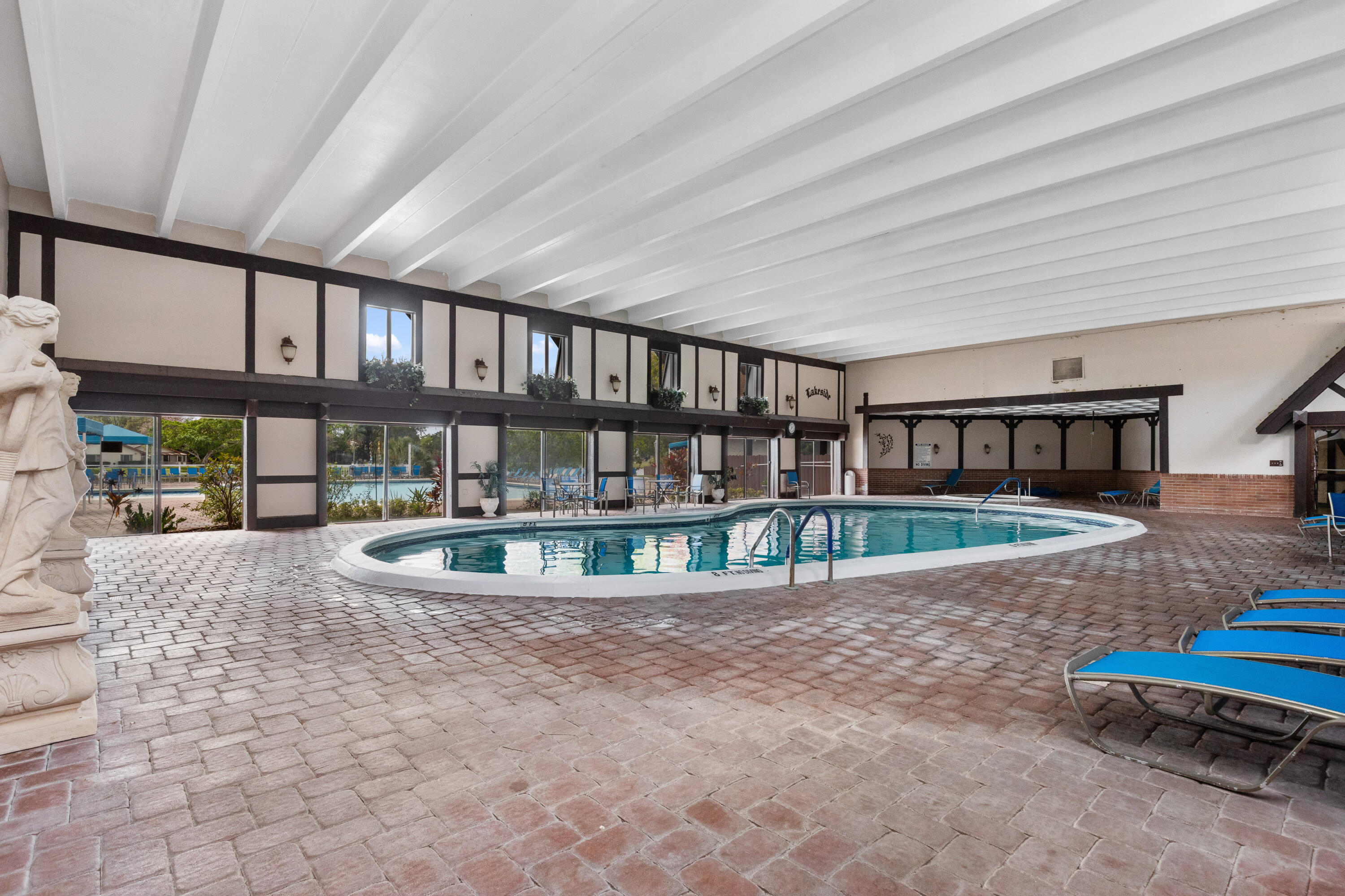 3710 Inverrary Drive, Unit 2G Lauderhill, FL 33319 - Photo 27 of 42 1I6A3373
