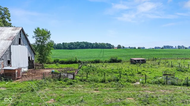 $1,900,000 | 7207 North County Road 200 West, Lizton, IN 46149