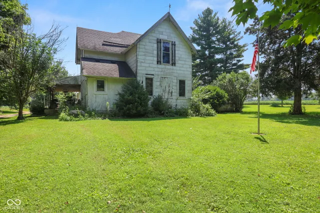 $1,900,000 | 7207 North County Road 200 West, Lizton, IN 46149