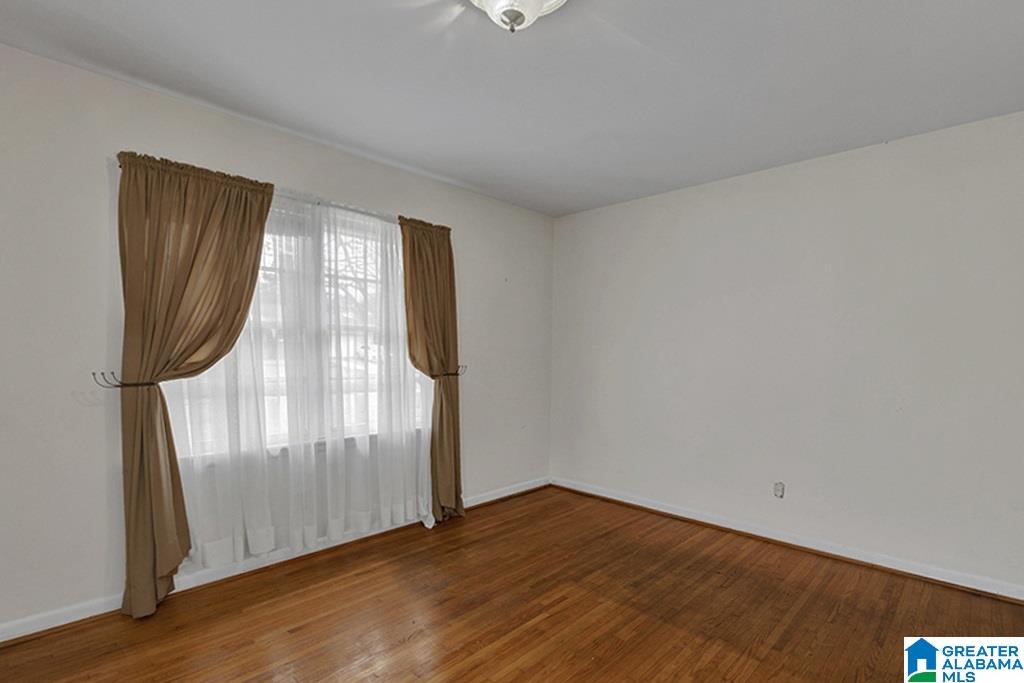 744 Sherwood Road Fairfield, AL 35064 - Photo 4 of 23