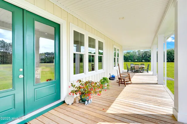 $849,000 | 260 Southwind Drive, Washington, NC 27889