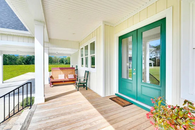 $849,000 | 260 Southwind Drive, Washington, NC 27889