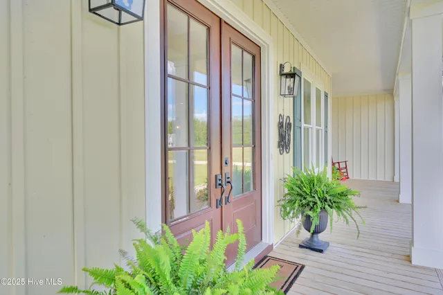 $849,000 | 260 Southwind Drive, Washington, NC 27889