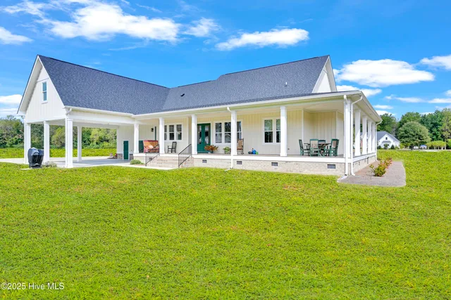 $849,000 | 260 Southwind Drive, Washington, NC 27889