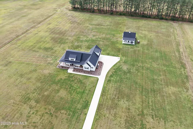 $849,000 | 260 Southwind Drive, Washington, NC 27889
