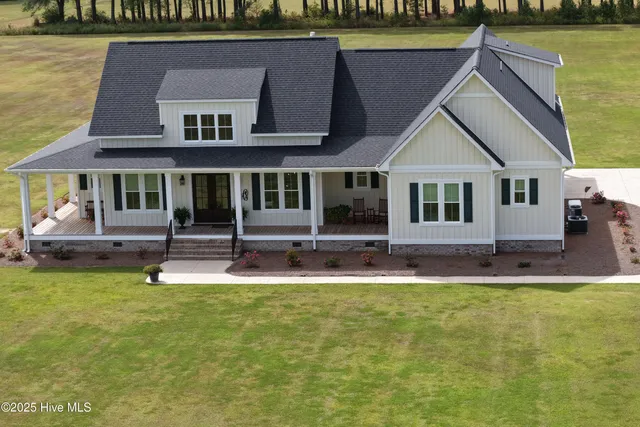 $849,000 | 260 Southwind Drive, Washington, NC 27889
