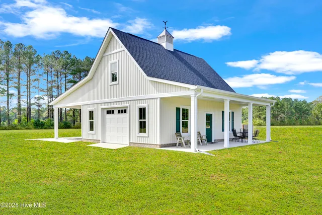 $849,000 | 260 Southwind Drive, Washington, NC 27889