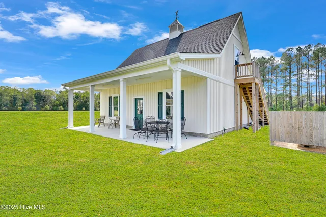 $849,000 | 260 Southwind Drive, Washington, NC 27889