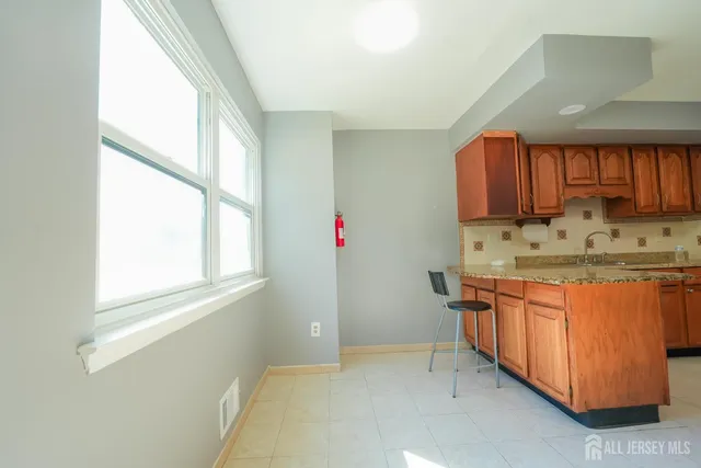 $565,000 | 1308 Merrywood Drive, Edison, NJ 08817