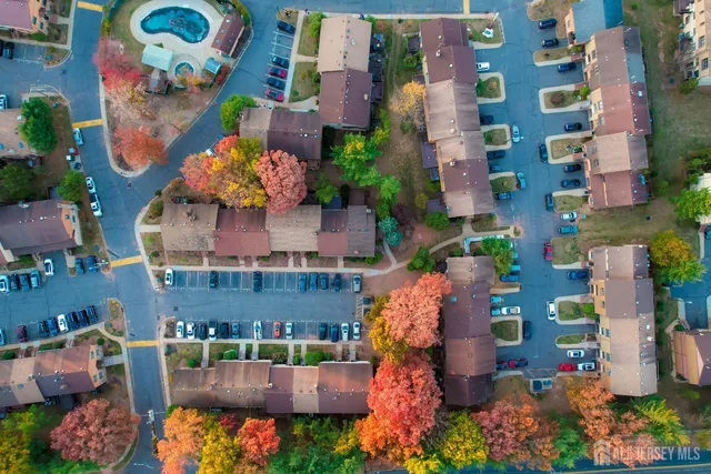 $565,000 | 1308 Merrywood Drive, Edison, NJ 08817