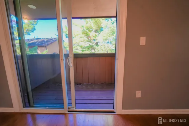 $565,000 | 1308 Merrywood Drive, Edison, NJ 08817