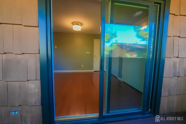 $565,000 | 1308 Merrywood Drive, Edison, NJ 08817