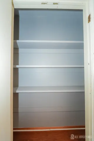 $565,000 | 1308 Merrywood Drive, Edison, NJ 08817